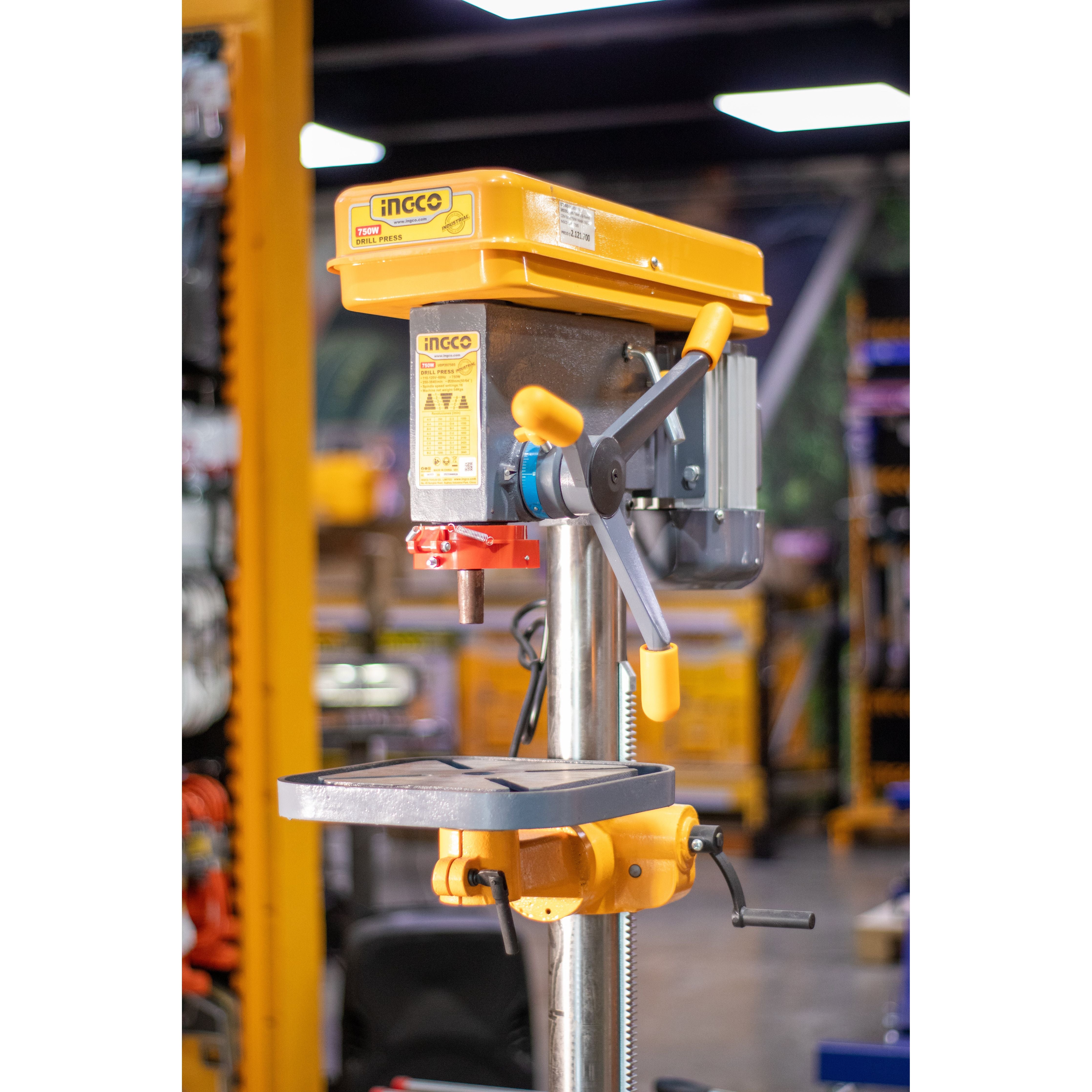 Taladro De Banco 120V 60Hz 750W Mandril 50/64 INGCO UDP207505 - MARKEMSTORE